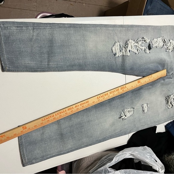 Wrangler Boyfriend Distressed Jeans Loved Light Wash Size 30 J - Picture 7 of 10